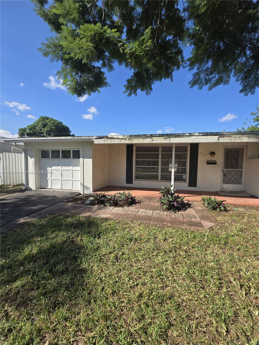 MIRAMAR ISLES SEC 4 - Residential