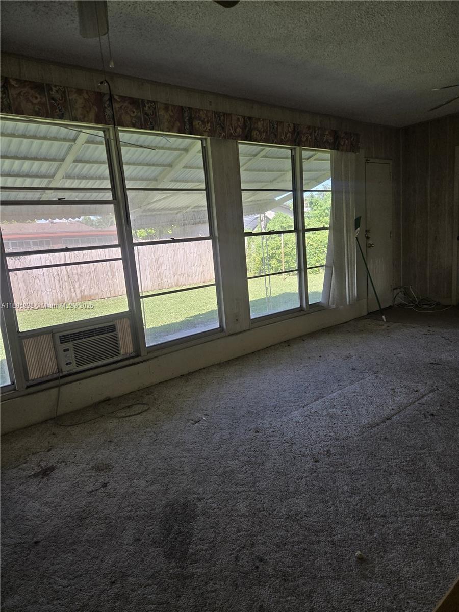 MIRAMAR ISLES SEC 4 - Residential