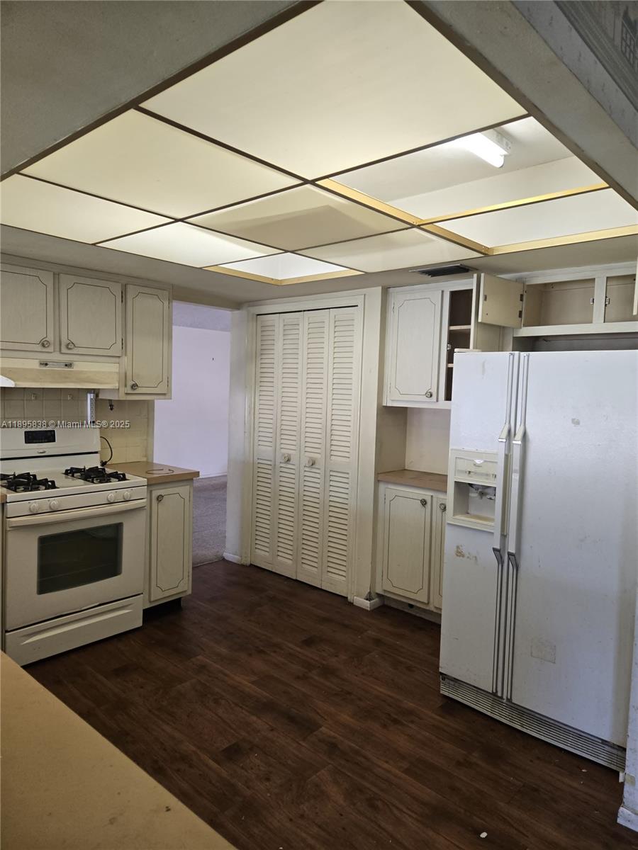 MIRAMAR ISLES SEC 4 - Residential