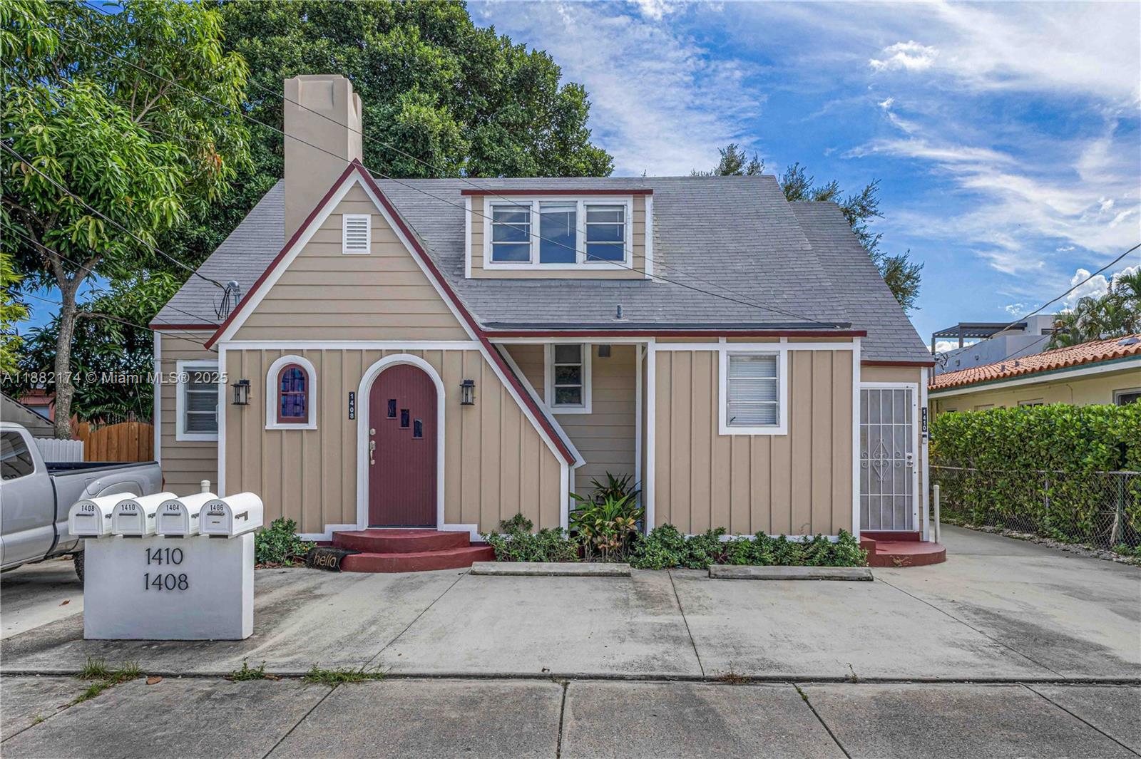 OSCEOLA GROVES - Residential Lease