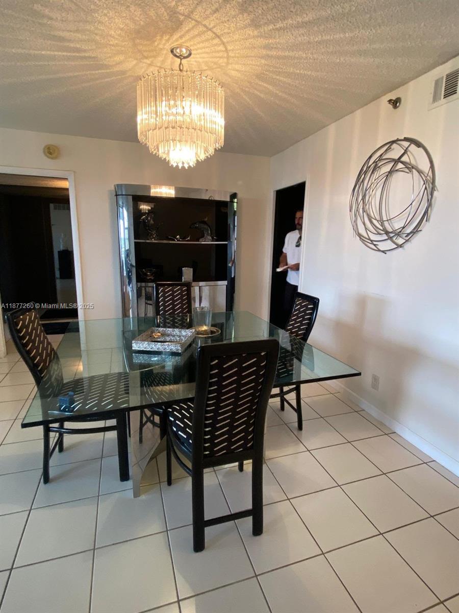 NO 114 PALM-AIRE COUNTRY - Residential