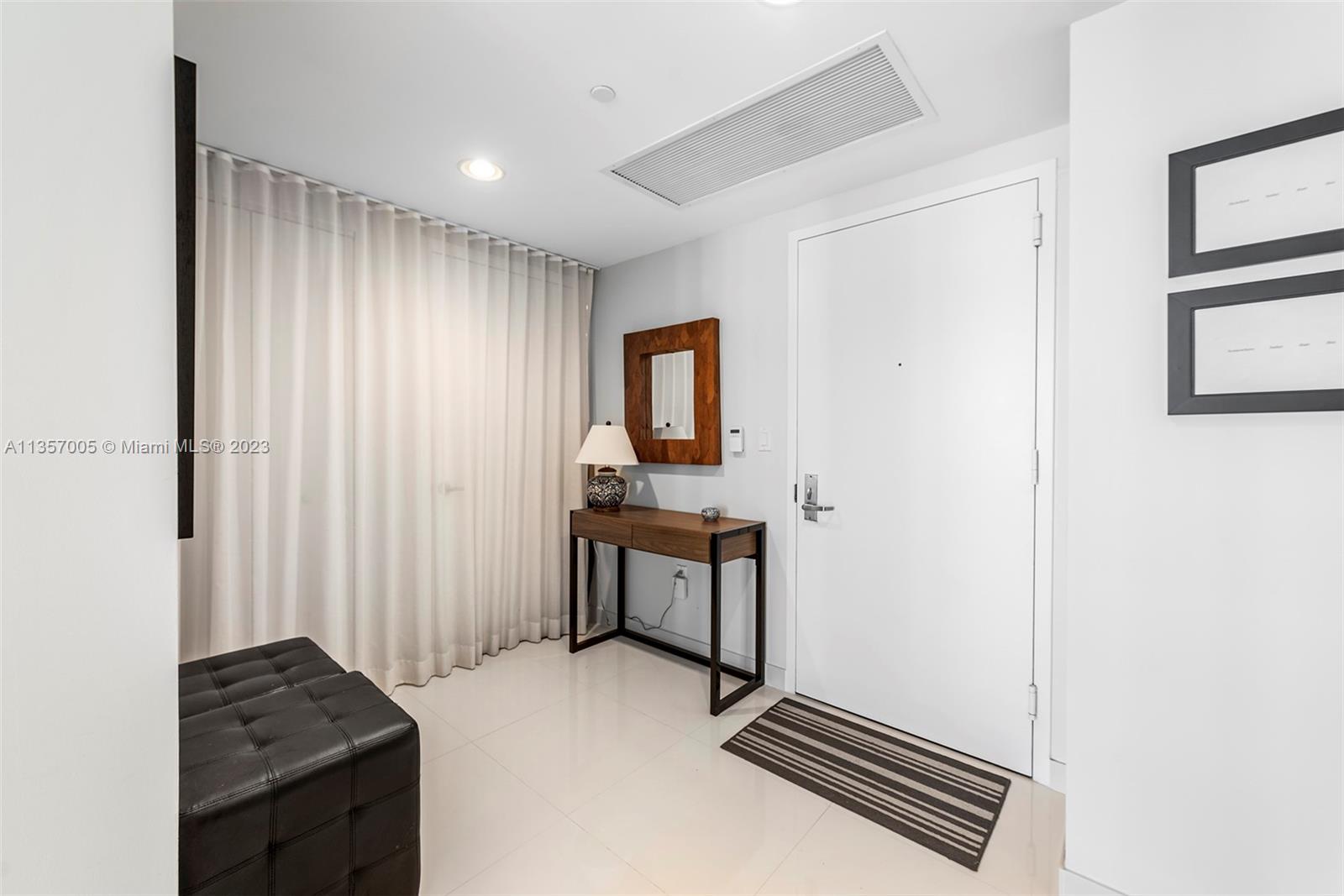 Photo 31 of 34 of 495 Brickell Ave 1804 condo
