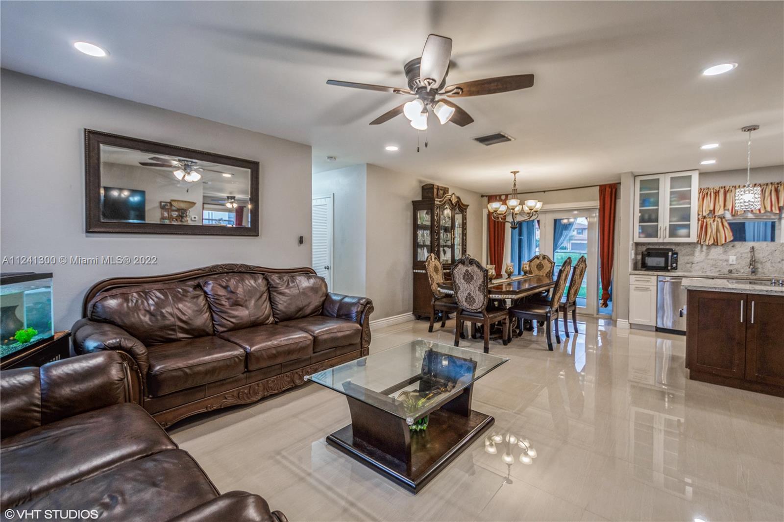 MAINLANDS OF TAMARAC LAKE - Residential