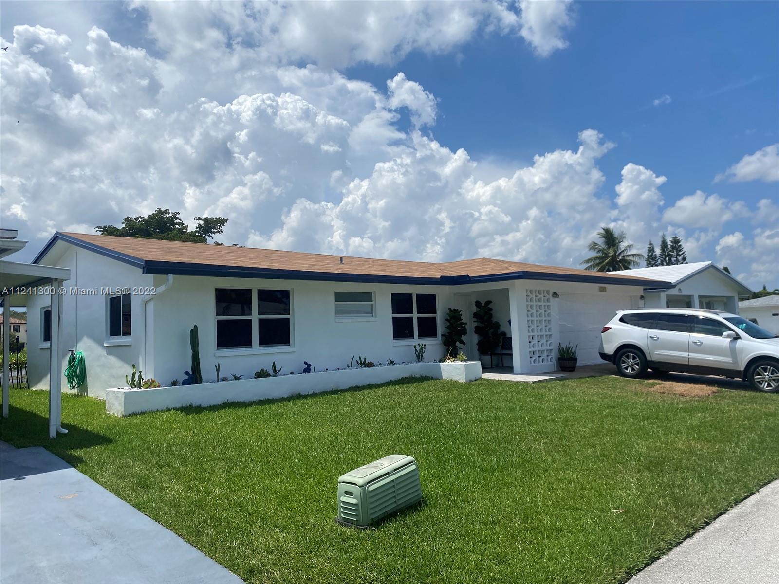 MAINLANDS OF TAMARAC LAKE - Residential