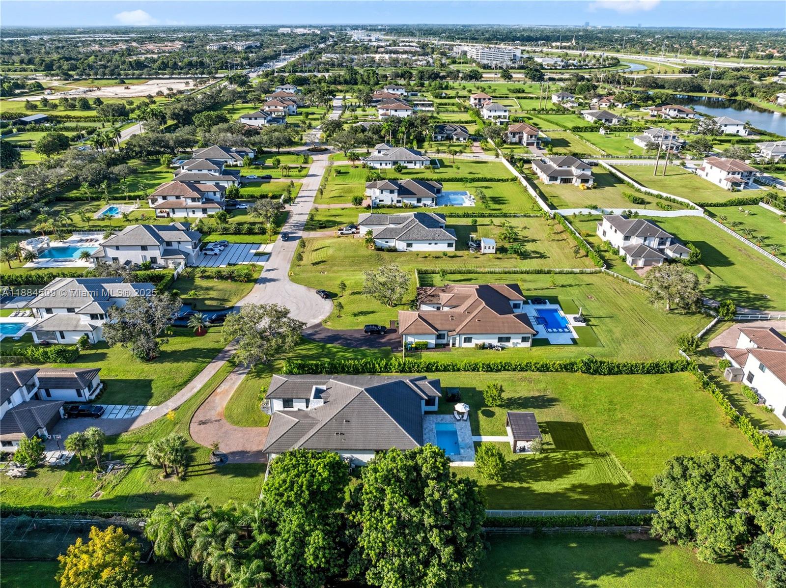 CIRCLE S ESTATES - Residential