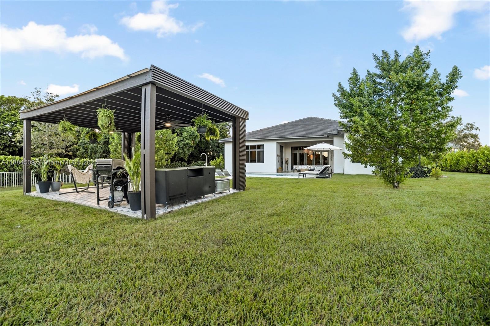 CIRCLE S ESTATES - Residential