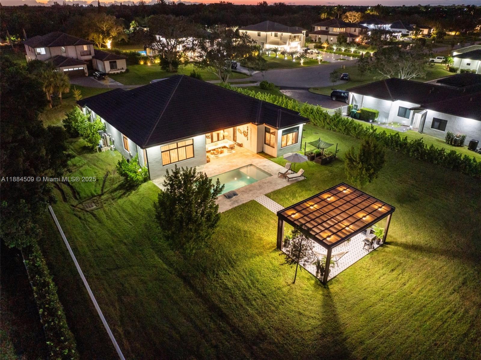 CIRCLE S ESTATES - Residential