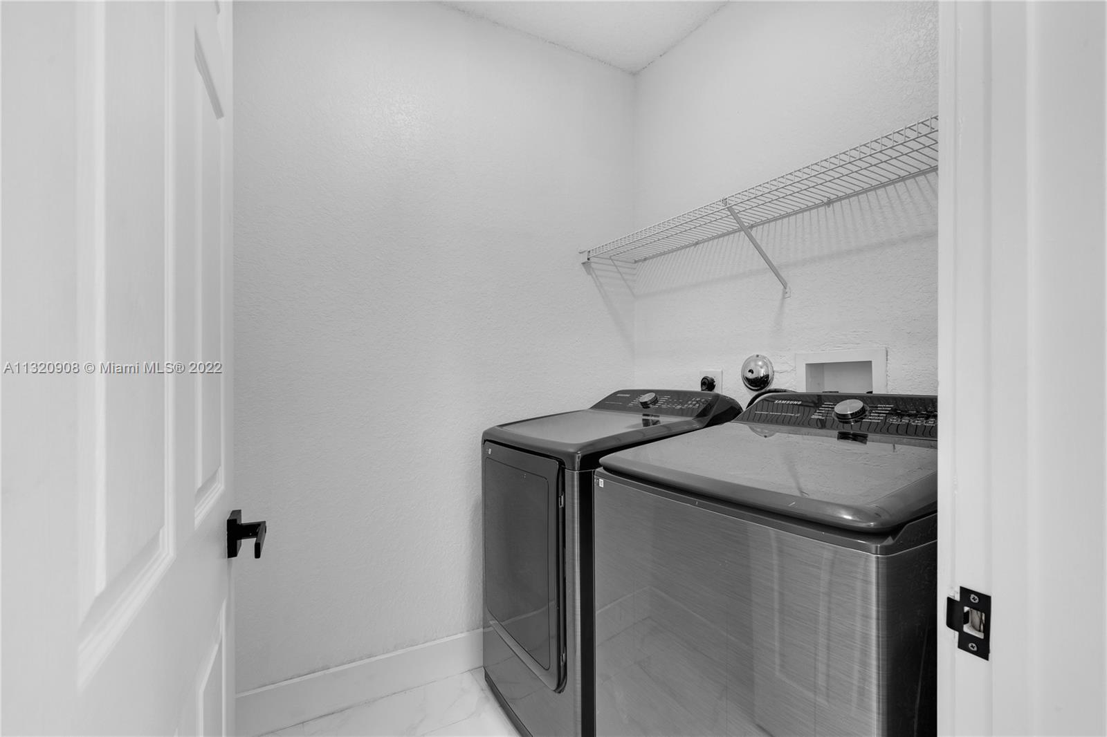 TOWNGATE - Residential