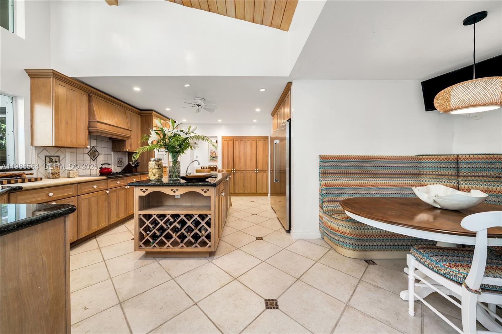 TROPICAL ISLE HOMES SUB 4 - Residential