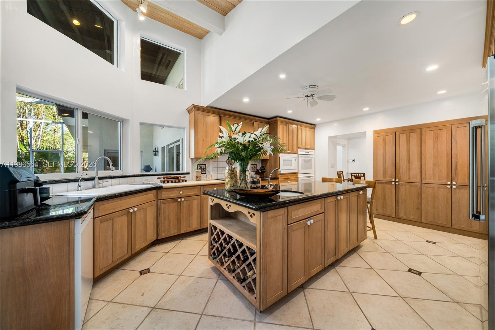 TROPICAL ISLE HOMES SUB 4 - Residential