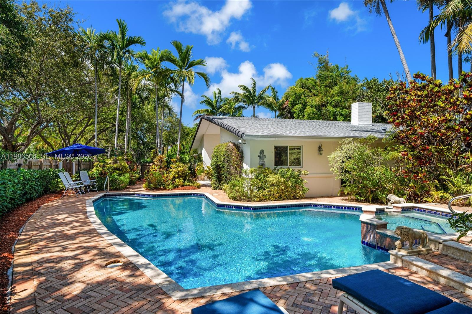 TROPICAL ISLE HOMES SUB 4 - Residential