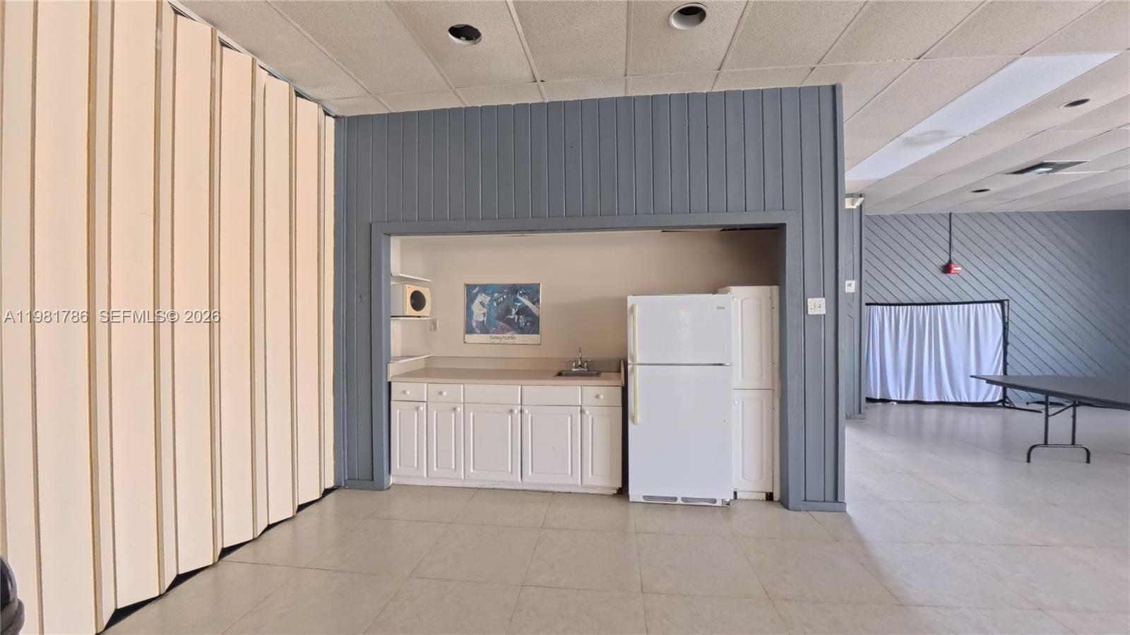 VILLA DORADA CONDO NO 2 - Residential