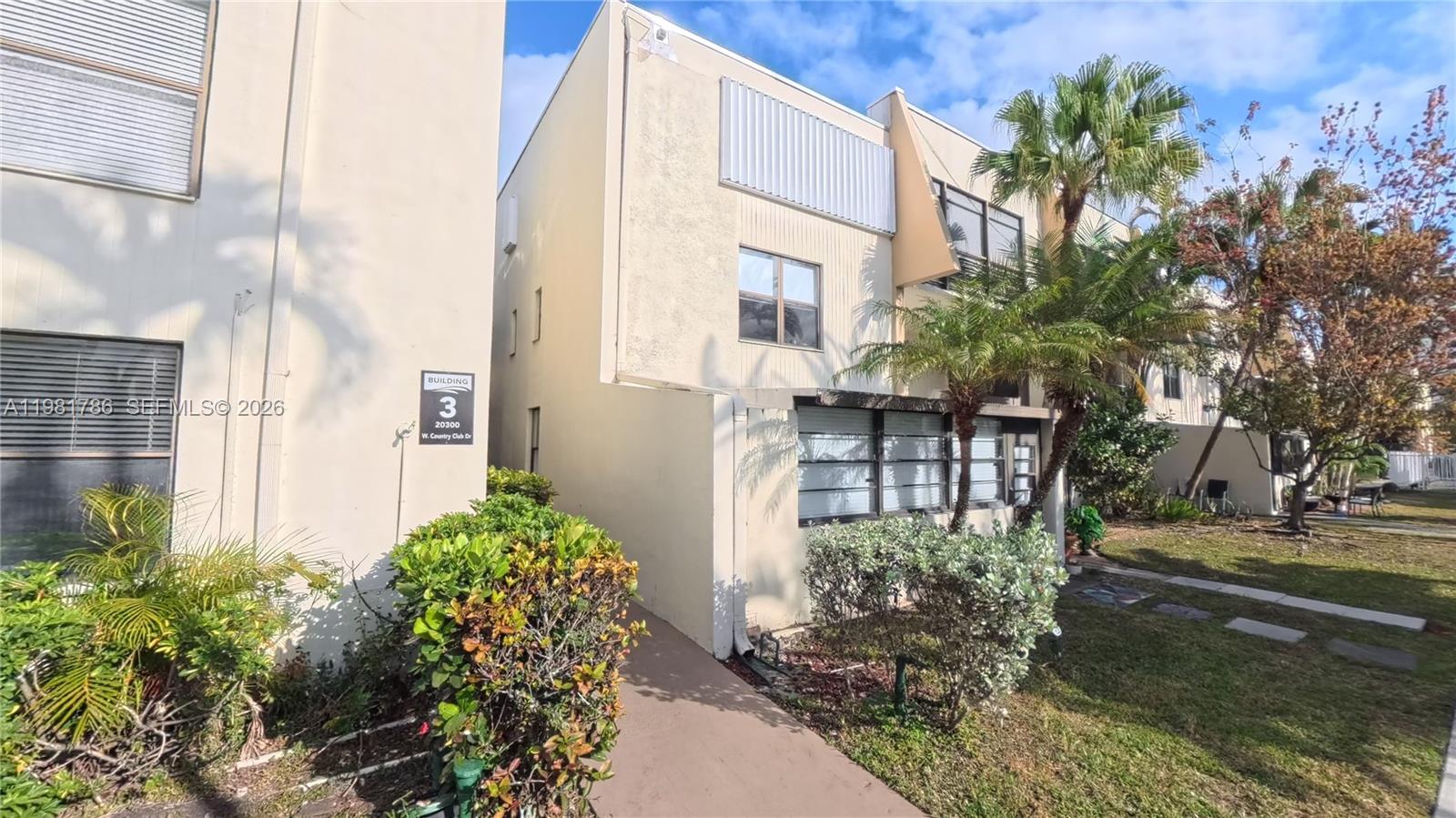 VILLA DORADA CONDO NO 2 - Residential