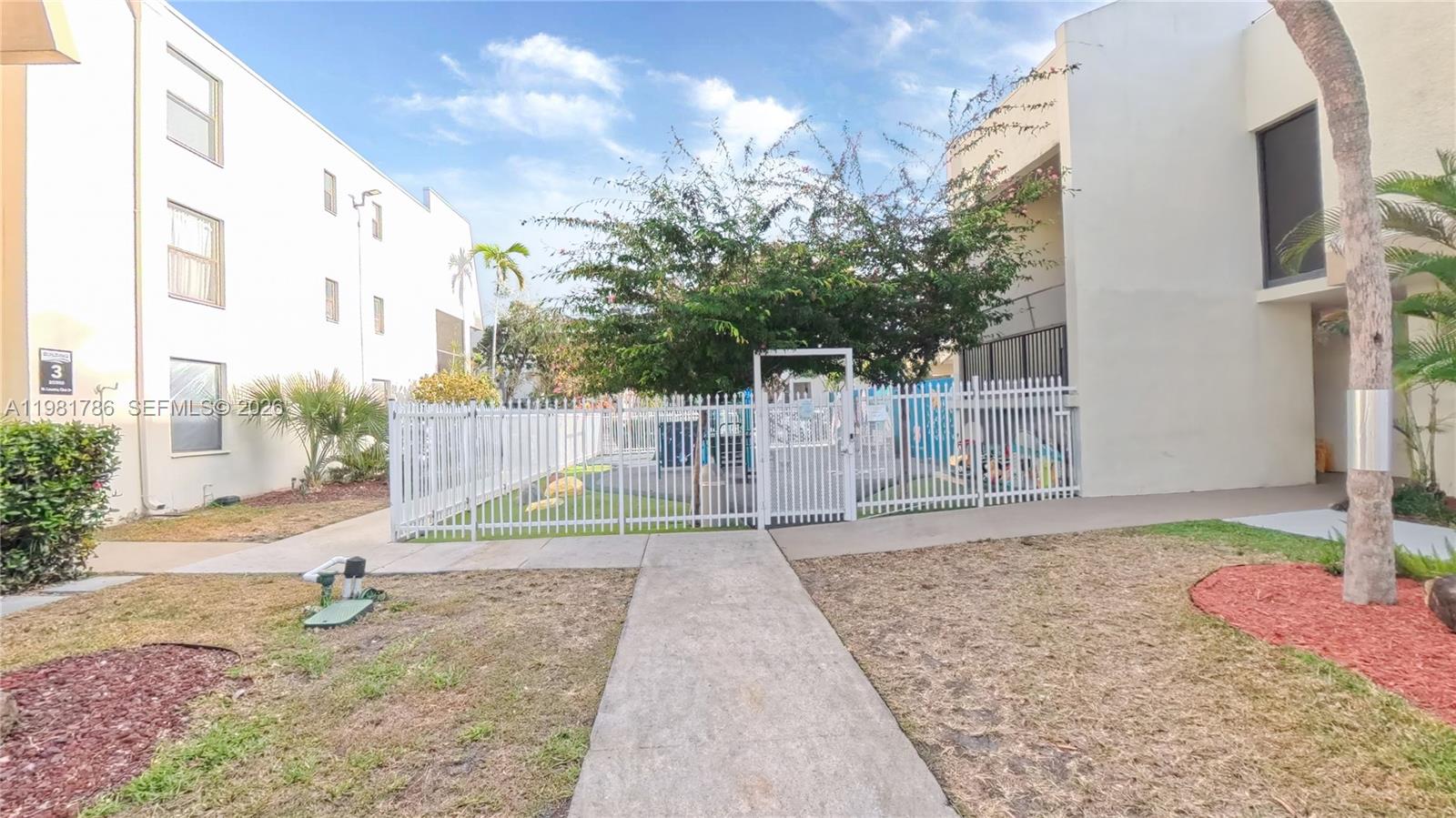 VILLA DORADA CONDO NO 2 - Residential