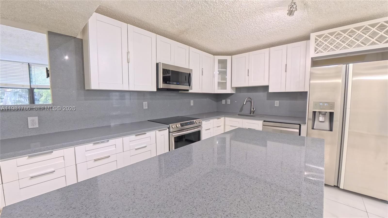 VILLA DORADA CONDO NO 2 - Residential