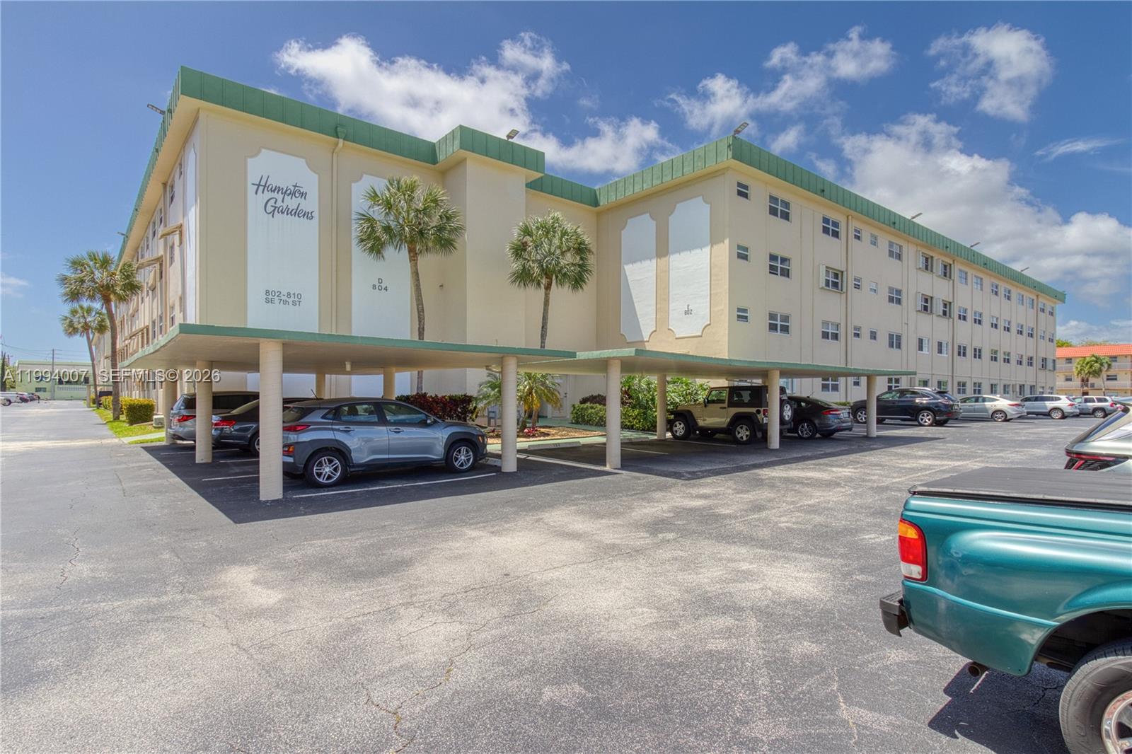 HAMPTON GARDENS 3 CONDO - Residential