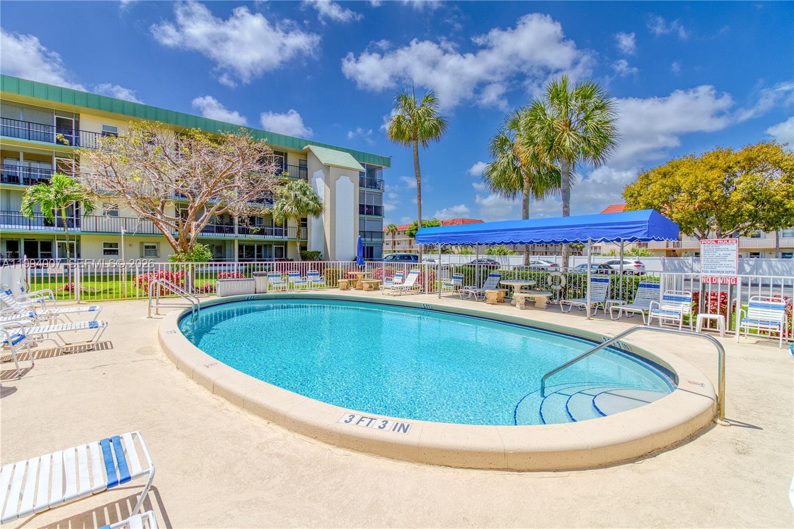 HAMPTON GARDENS 3 CONDO - Residential