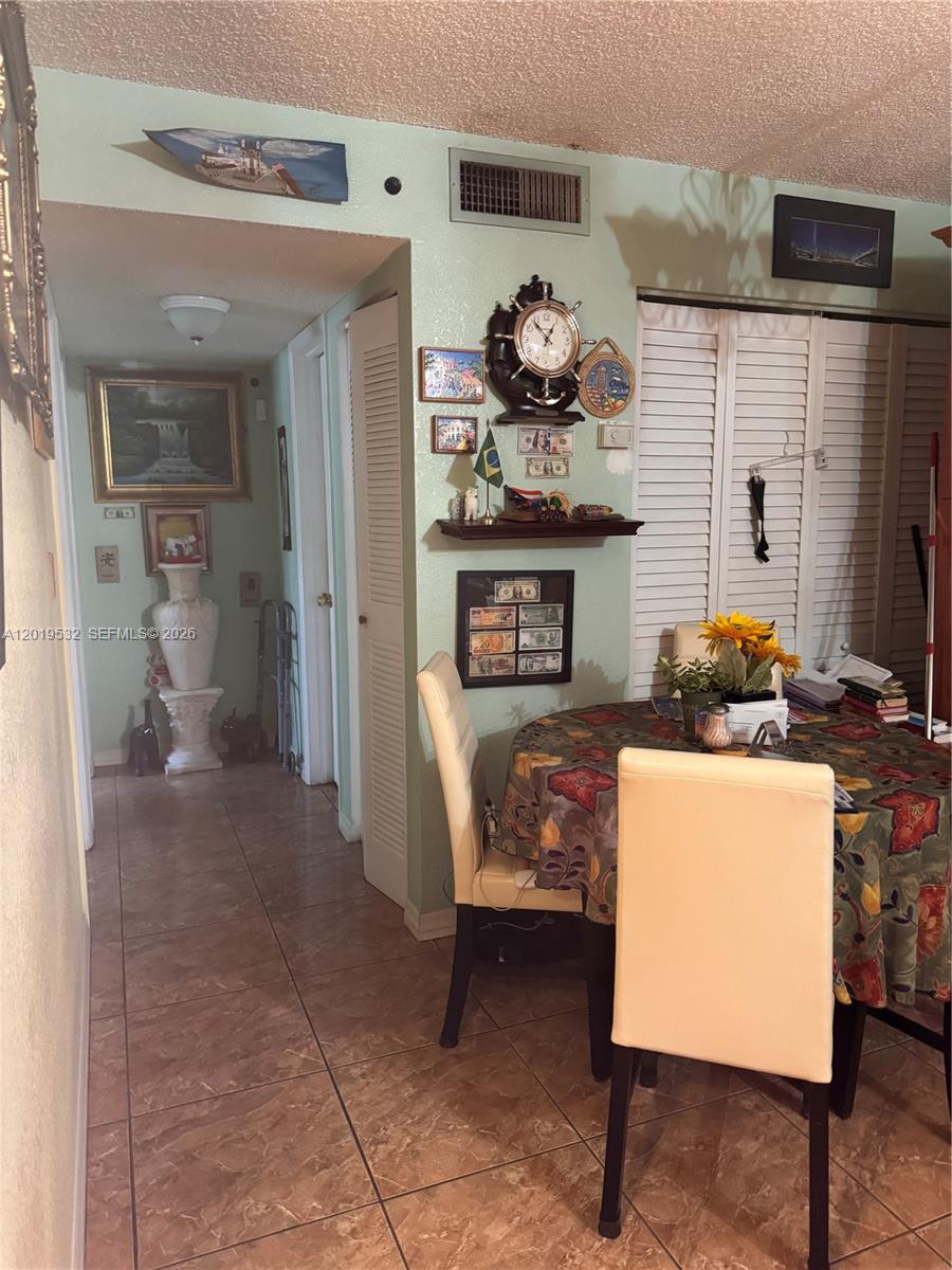 VILLA BELLINI CONDO - Residential
