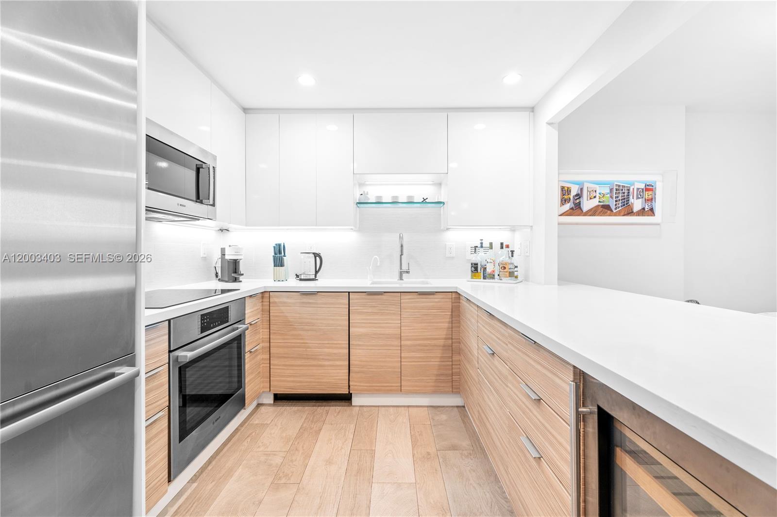 2301 Collins Ave 334