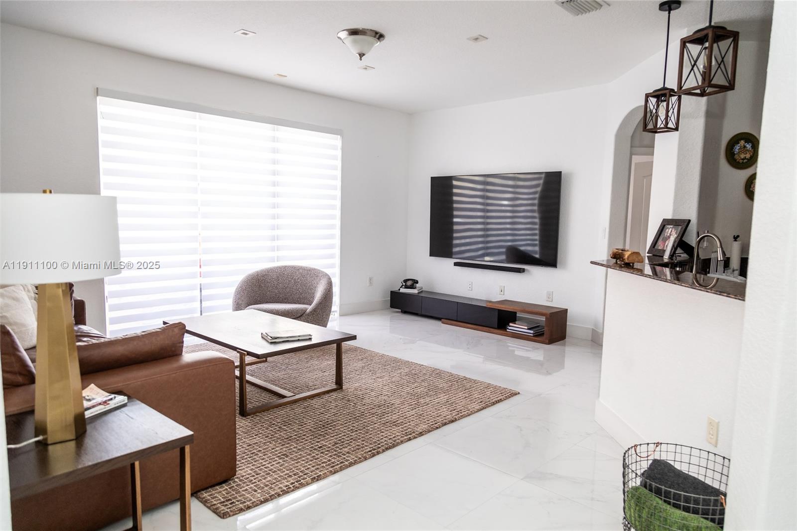 ISLANDS AT DORAL TOWNHOME - Residential