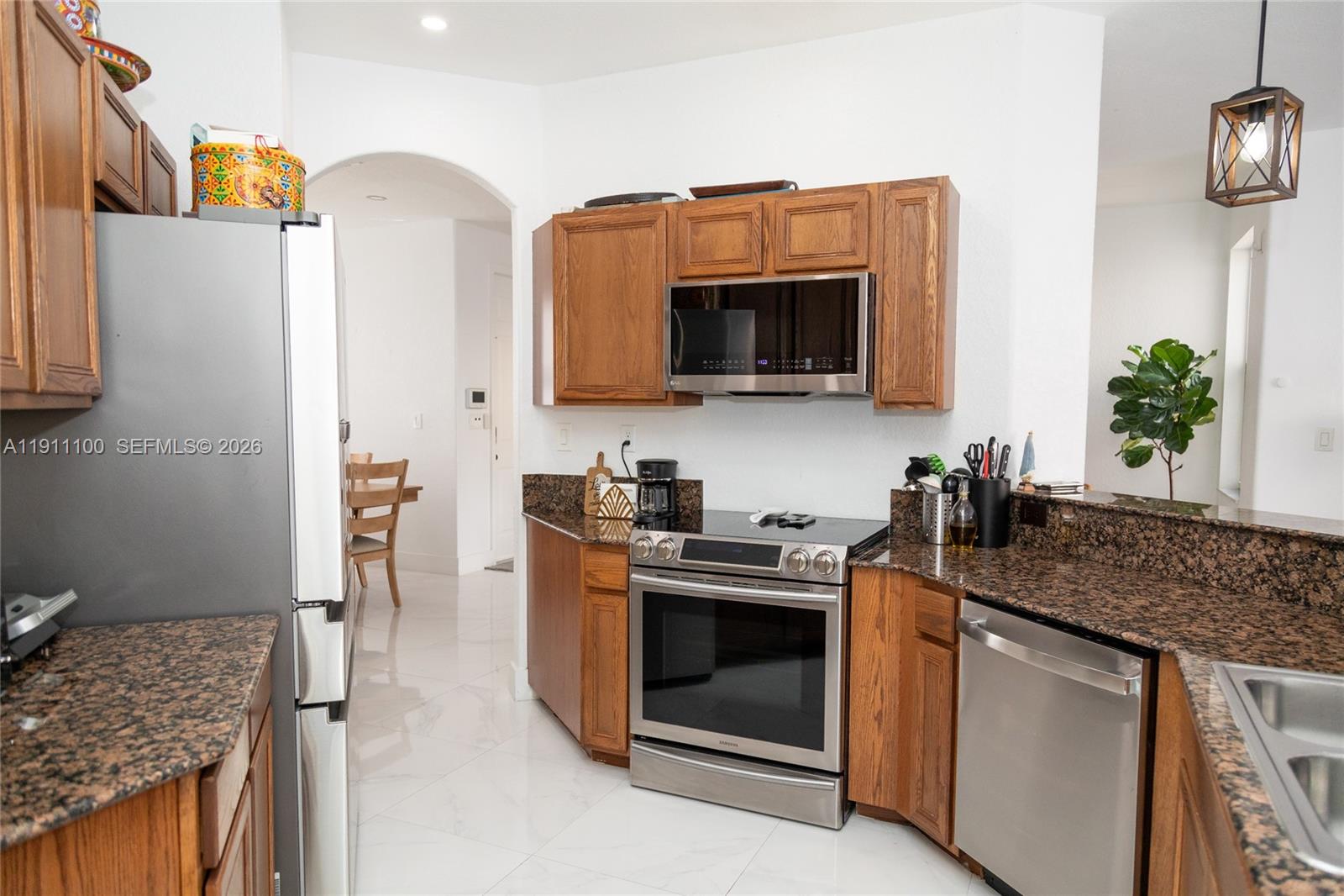ISLANDS AT DORAL TOWNHOME - Residential
