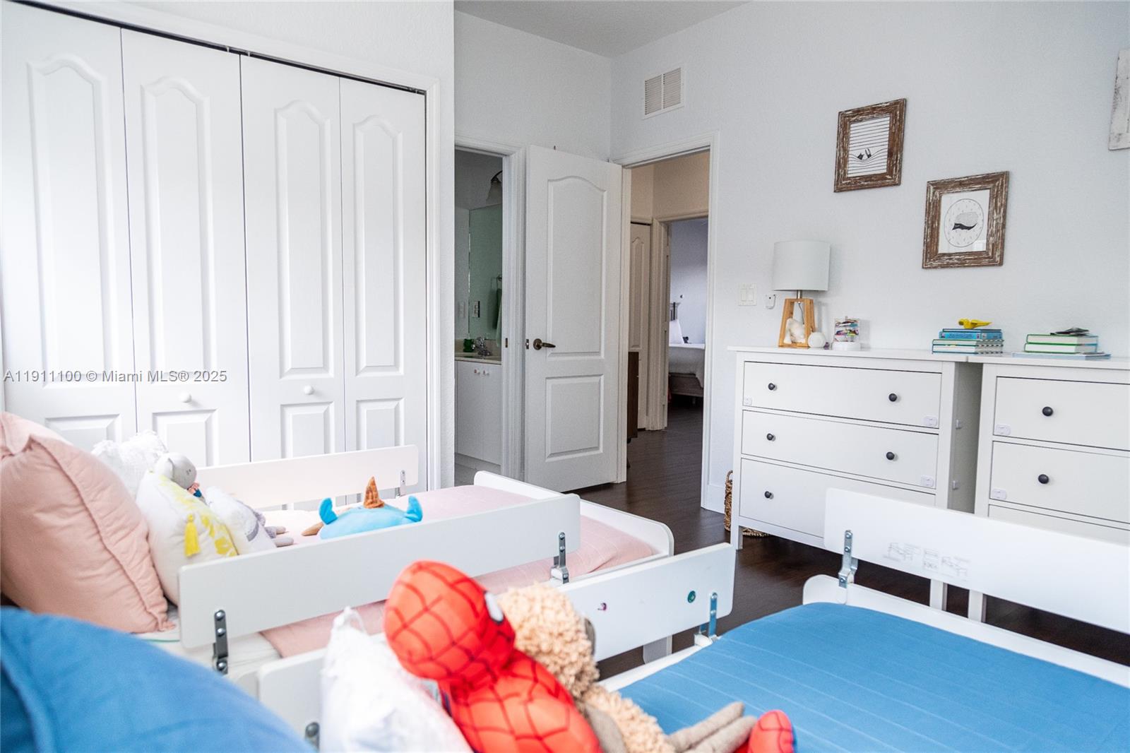 ISLANDS AT DORAL TOWNHOME - Residential