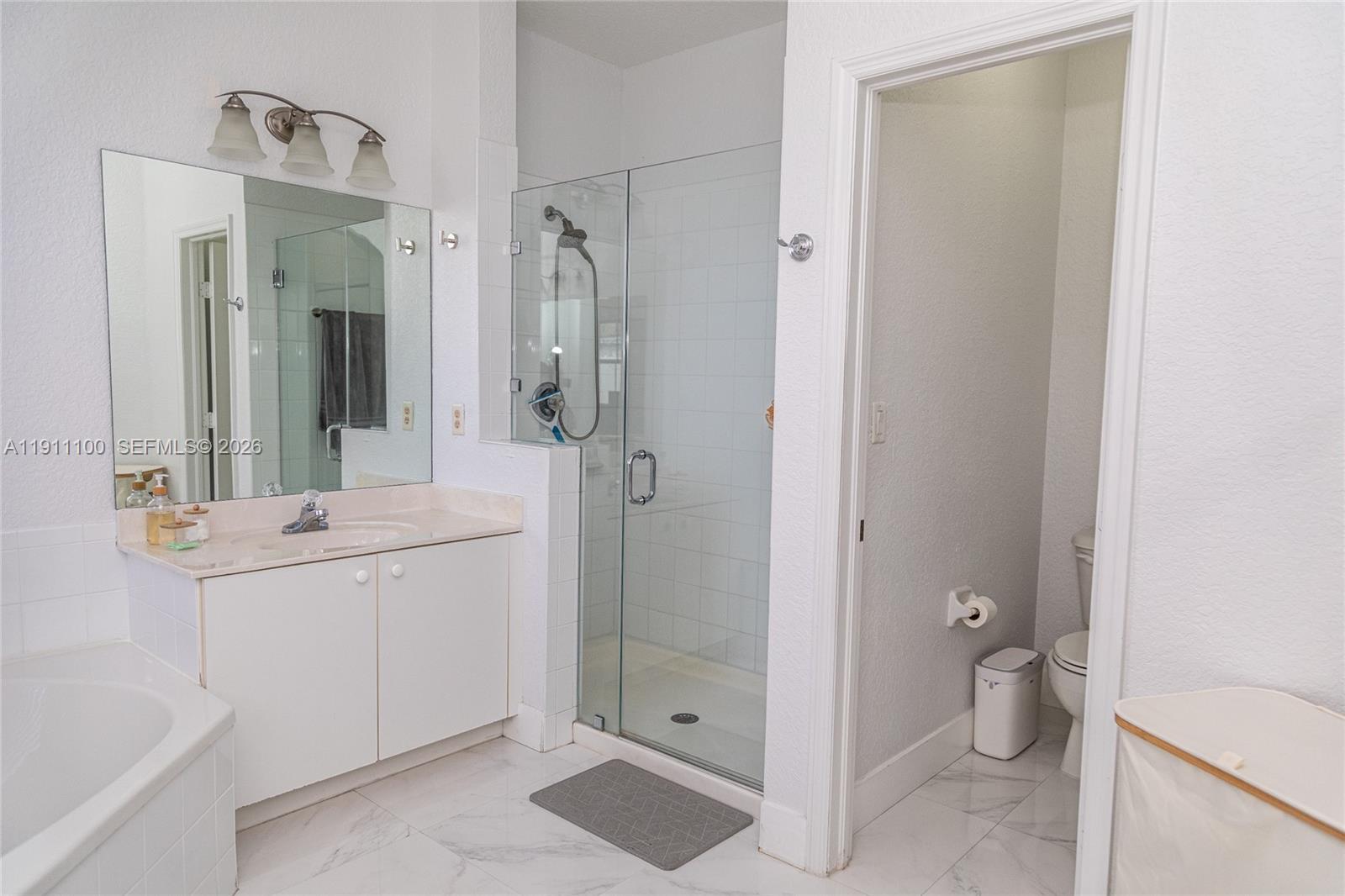 ISLANDS AT DORAL TOWNHOME - Residential