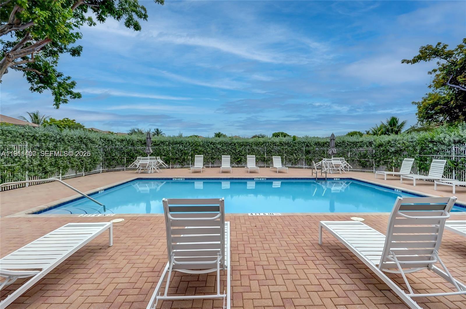 ISLANDS AT DORAL TOWNHOME - Residential