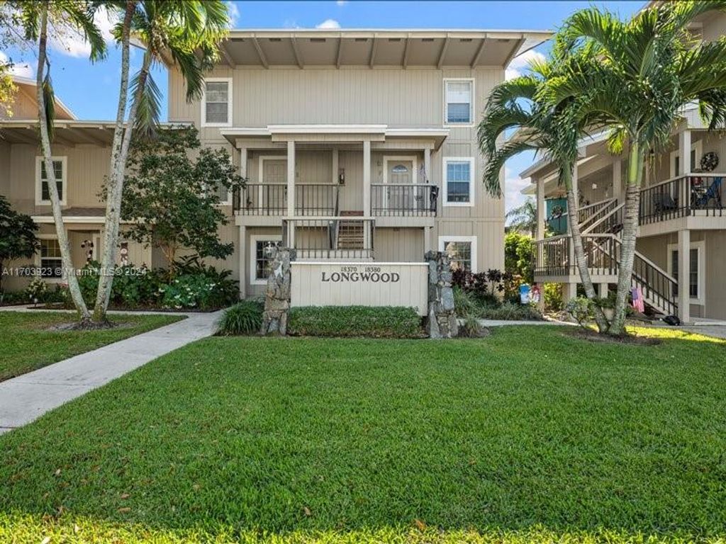 Photo of 18380 SE Wood Haven Ln #E, Jupiter, FL 33469 (MLS # A11703923)