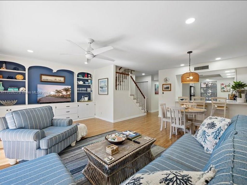 Photo of 18380 SE Wood Haven Ln #E, Jupiter, FL 33469 (MLS # A11703923)