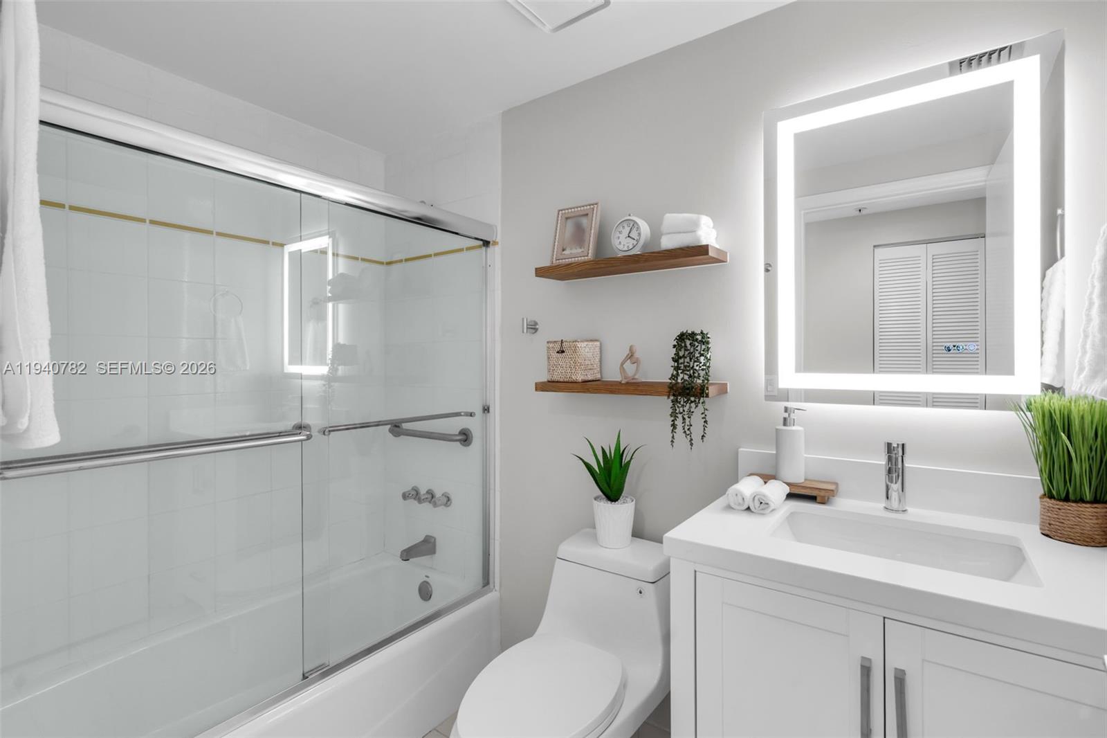 THE PYRAMIDS @ KEY BISCAY - Residential