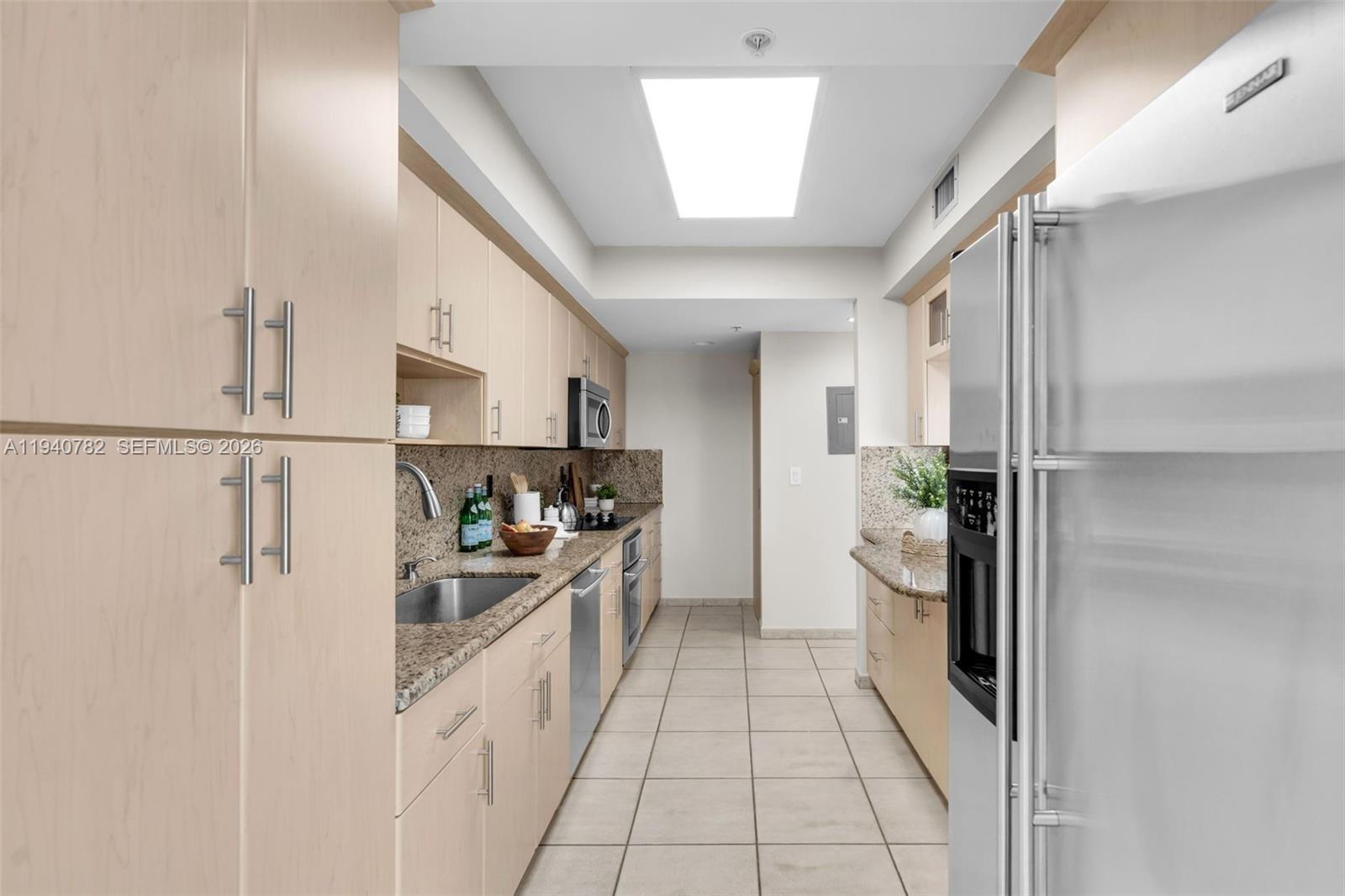 THE PYRAMIDS @ KEY BISCAY - Residential