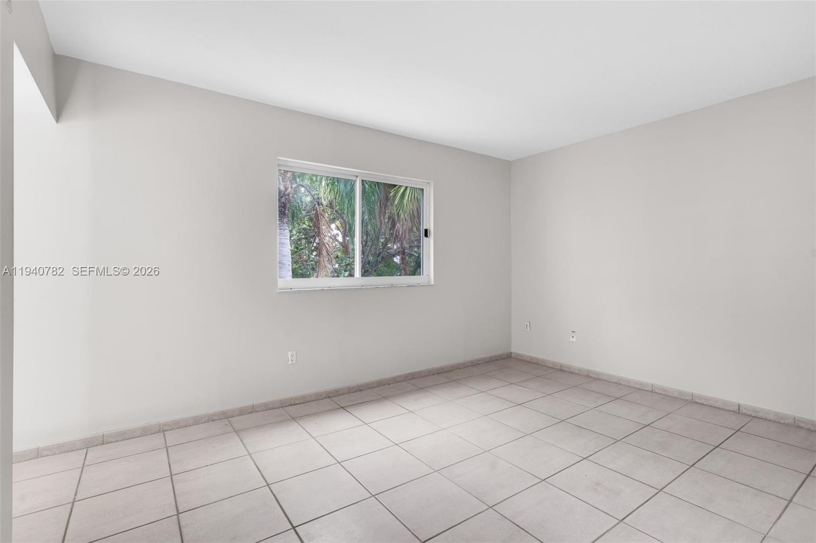 THE PYRAMIDS @ KEY BISCAY - Residential