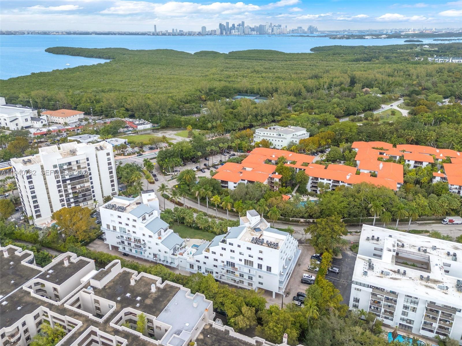 THE PYRAMIDS @ KEY BISCAY - Residential