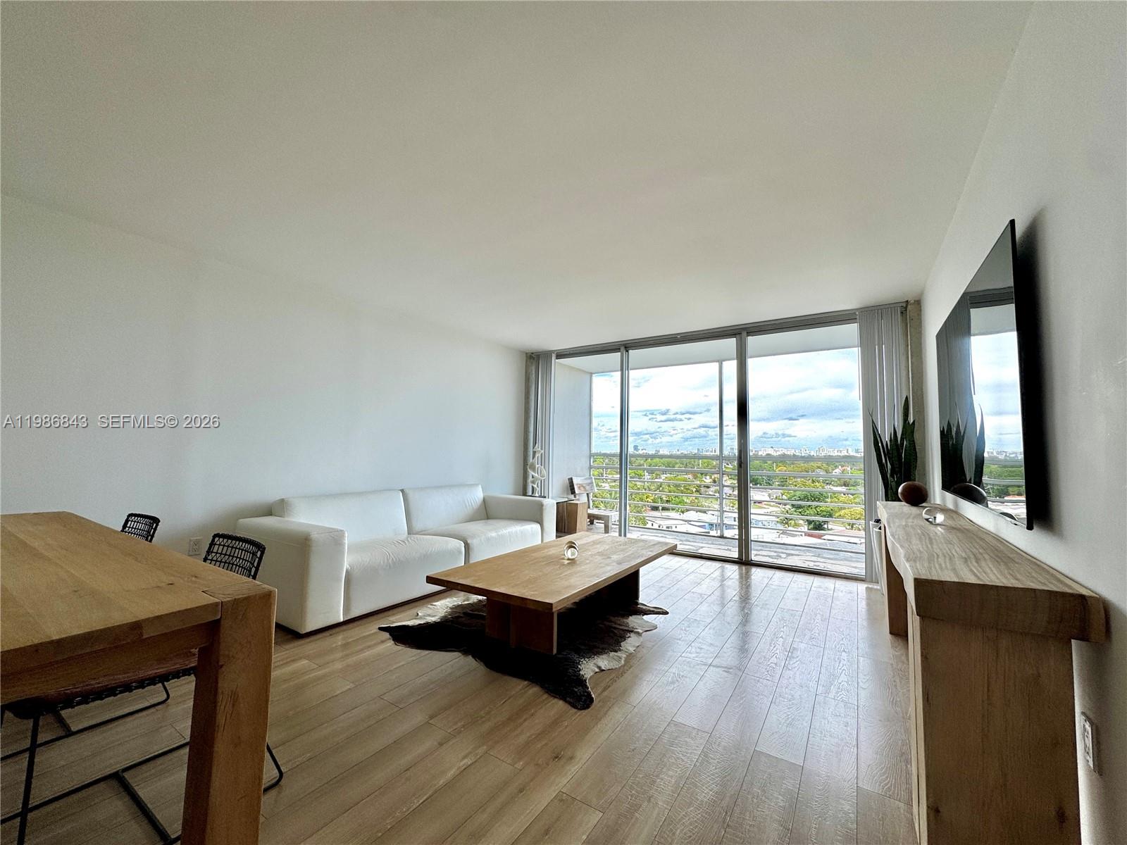 ANDOR PLAZA CONDO - Residential