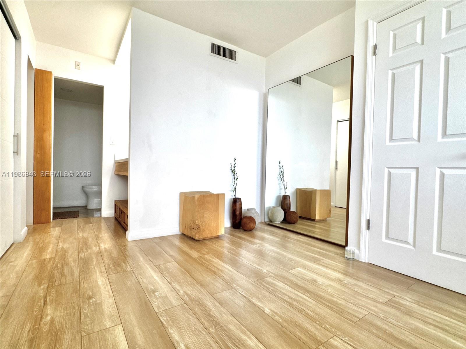 ANDOR PLAZA CONDO - Residential