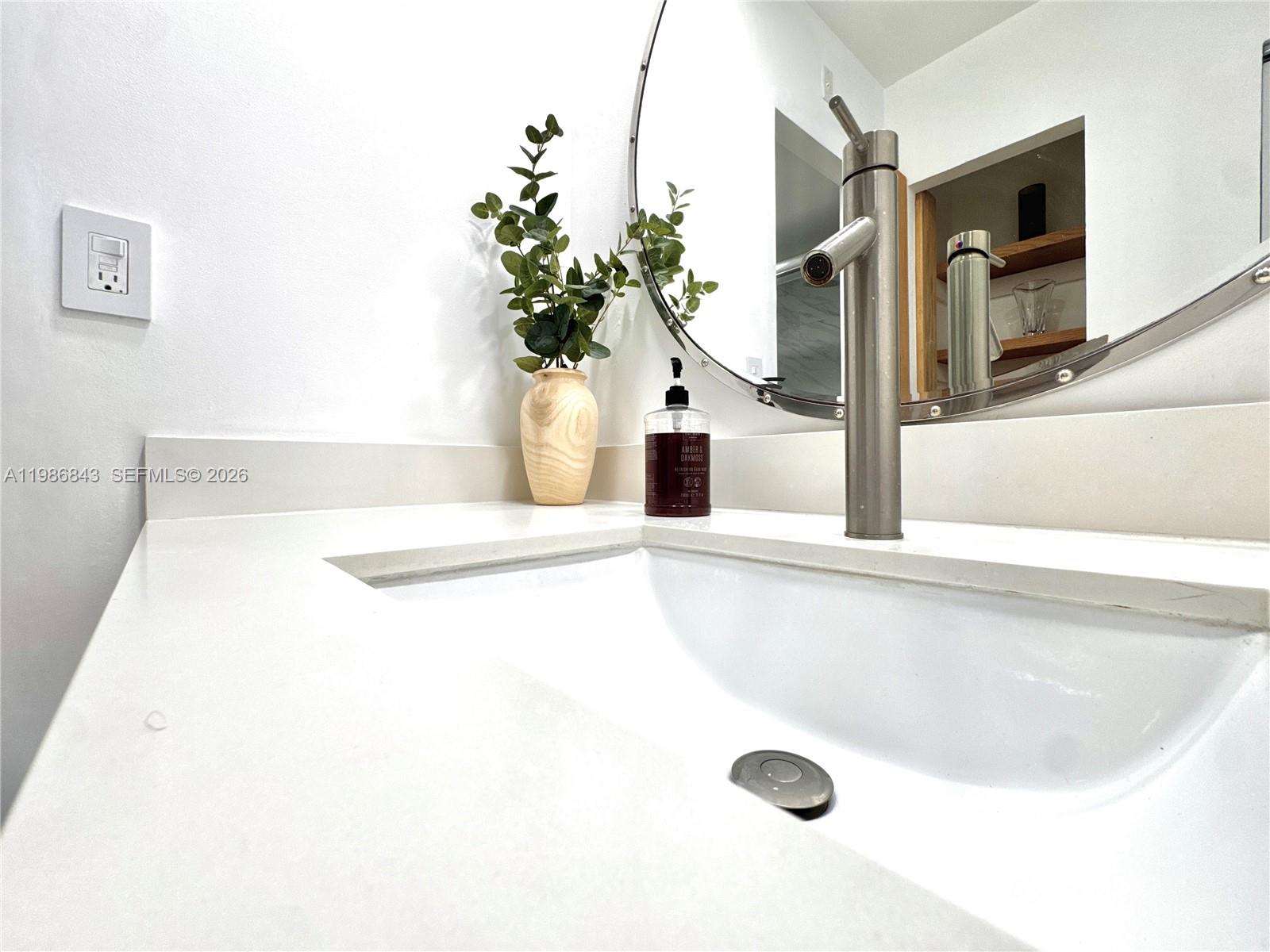 ANDOR PLAZA CONDO - Residential