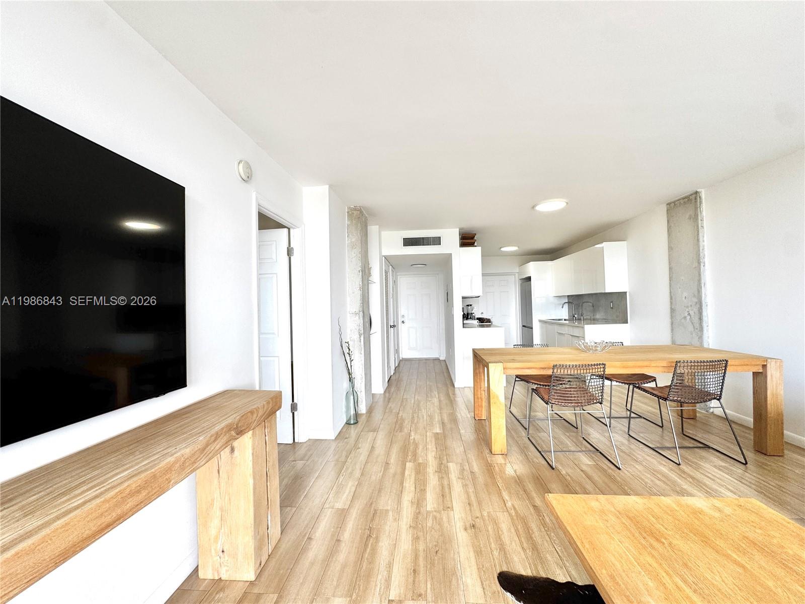 ANDOR PLAZA CONDO - Residential