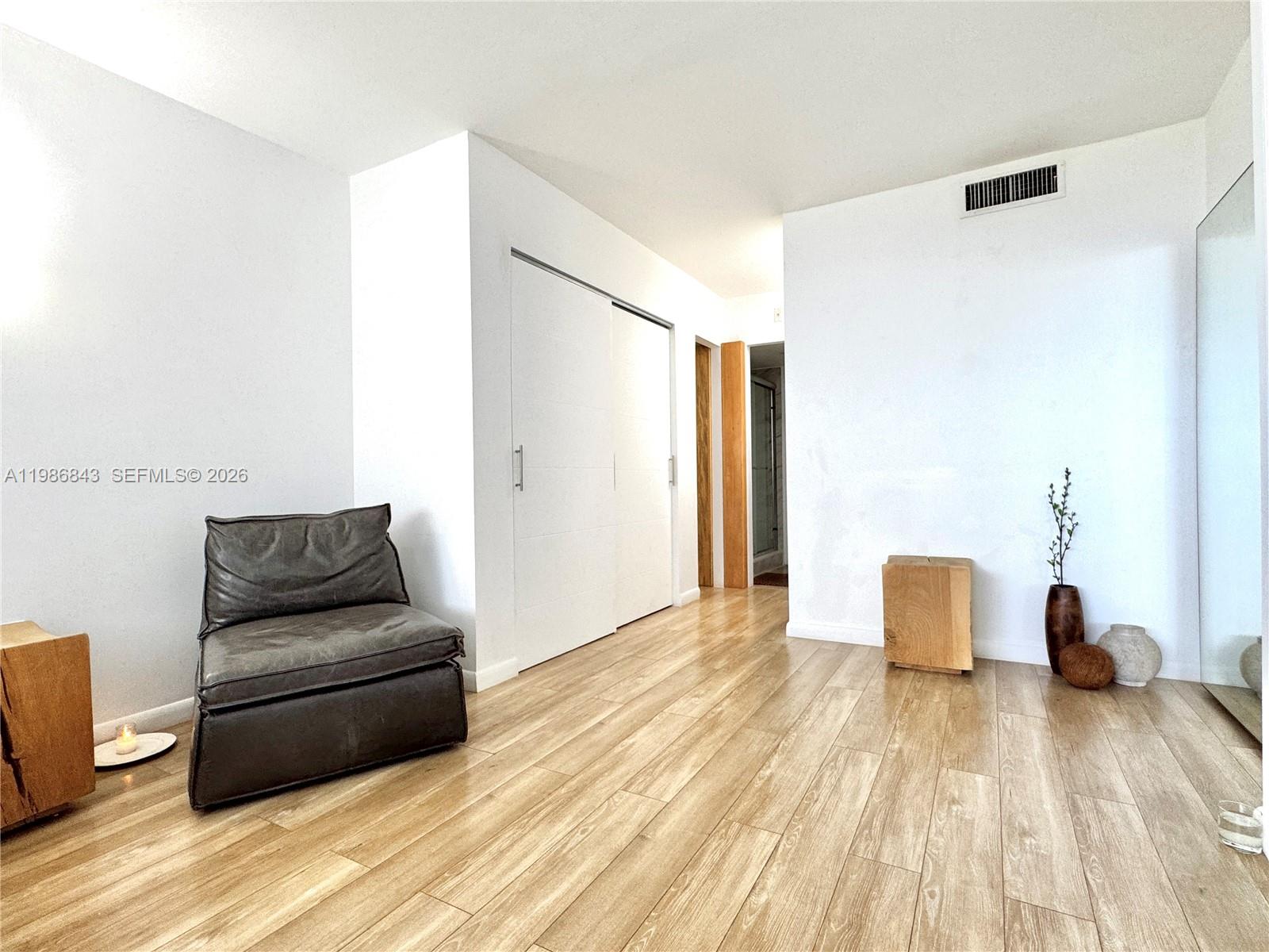 ANDOR PLAZA CONDO - Residential