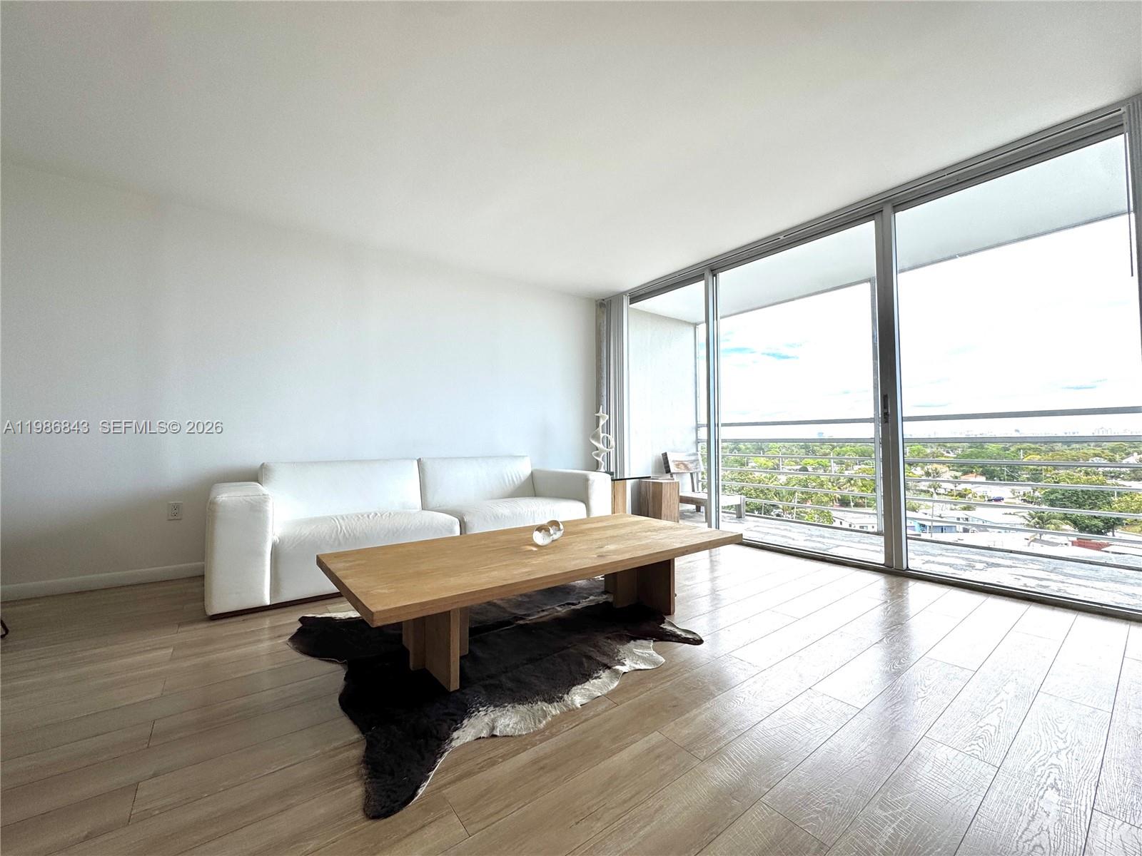ANDOR PLAZA CONDO - Residential