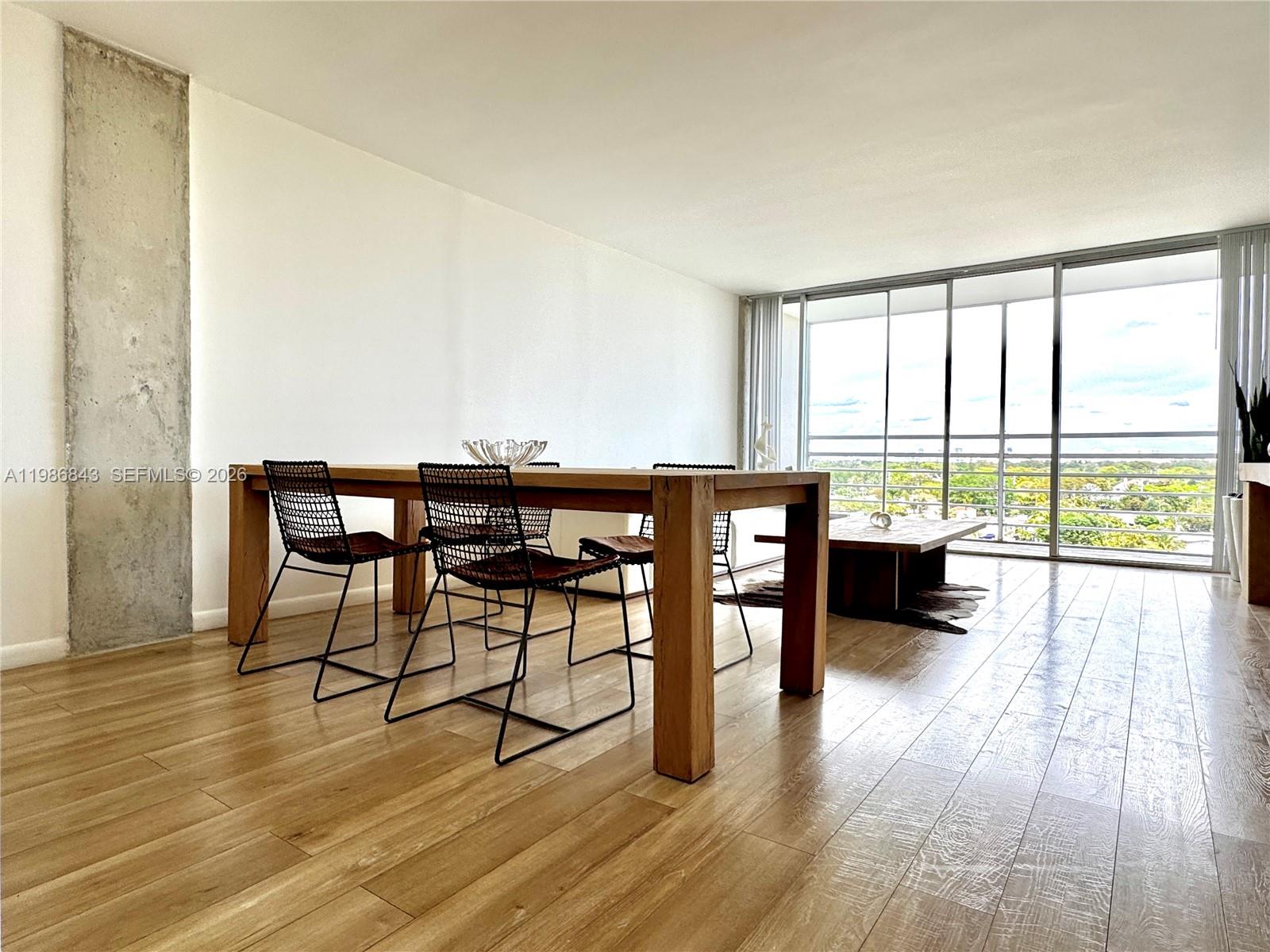 ANDOR PLAZA CONDO - Residential