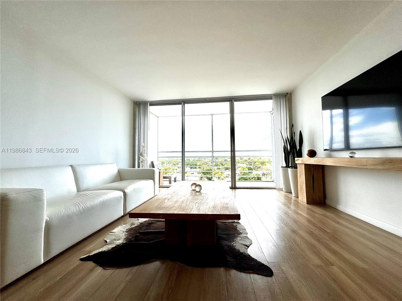 ANDOR PLAZA CONDO - Residential