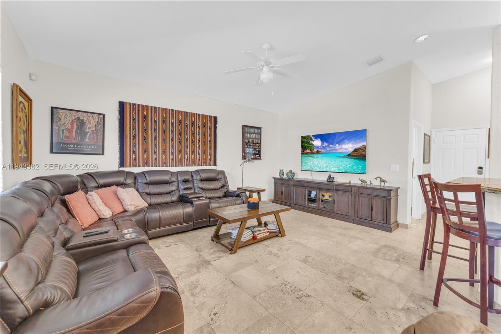 ROYAL LANDINGS - Residential