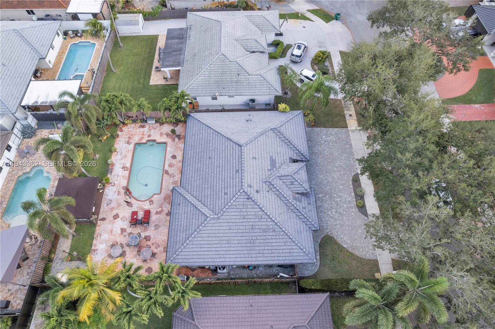 ROYAL LANDINGS - Residential