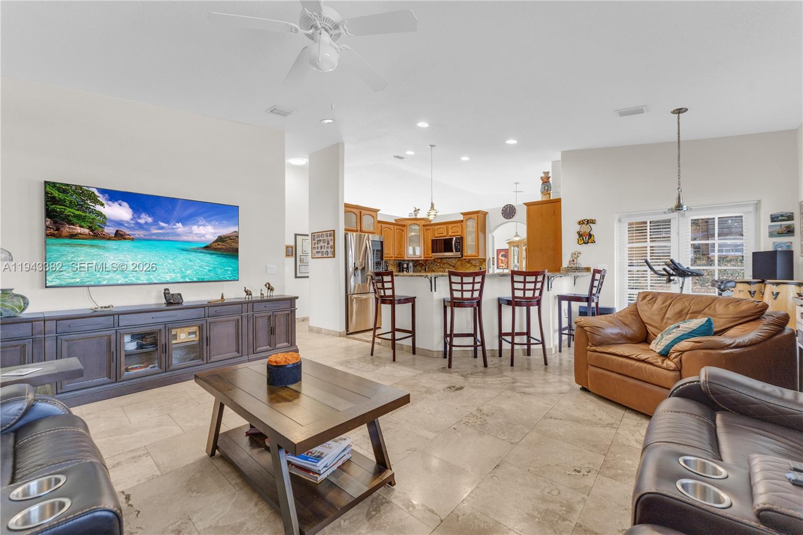 ROYAL LANDINGS - Residential