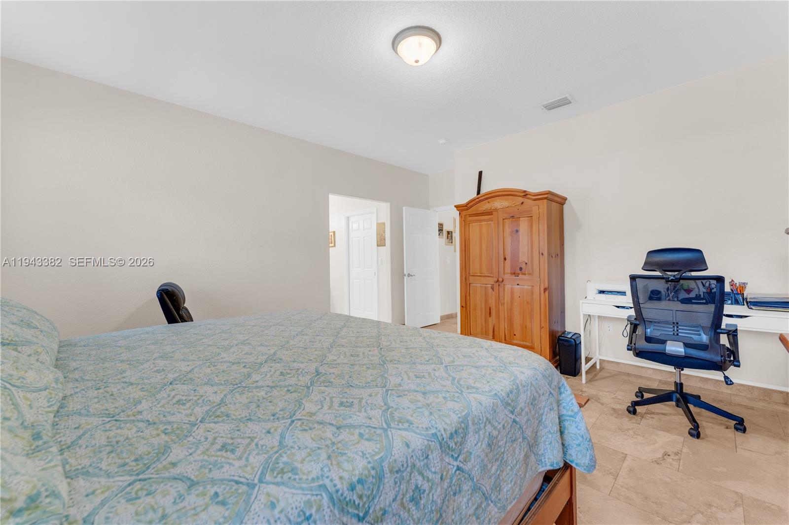 ROYAL LANDINGS - Residential