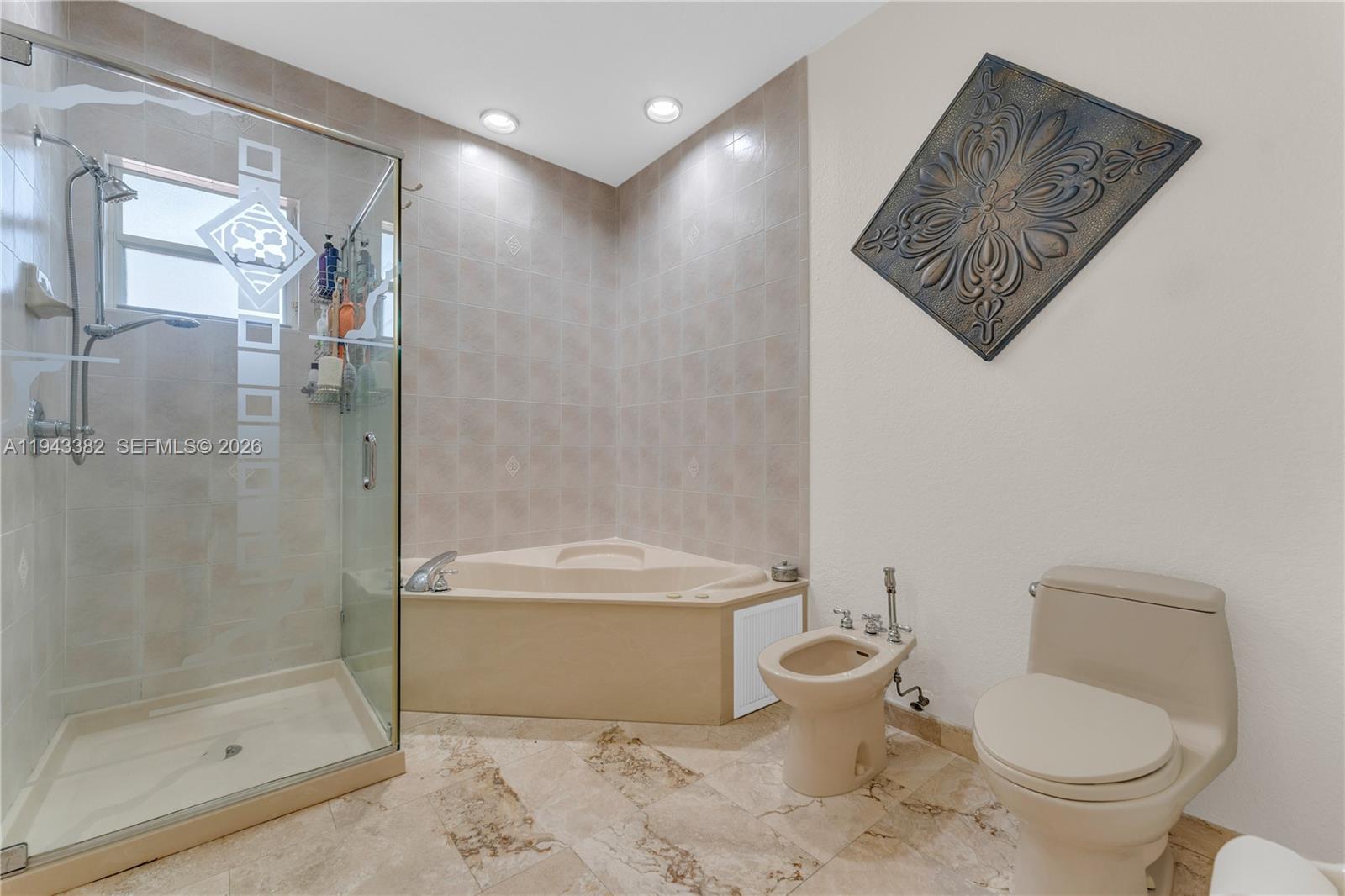 ROYAL LANDINGS - Residential