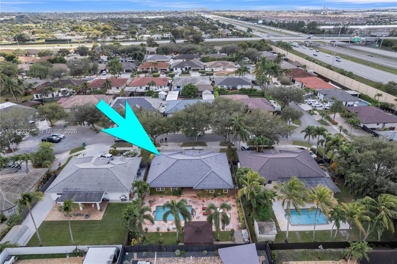 ROYAL LANDINGS - Residential