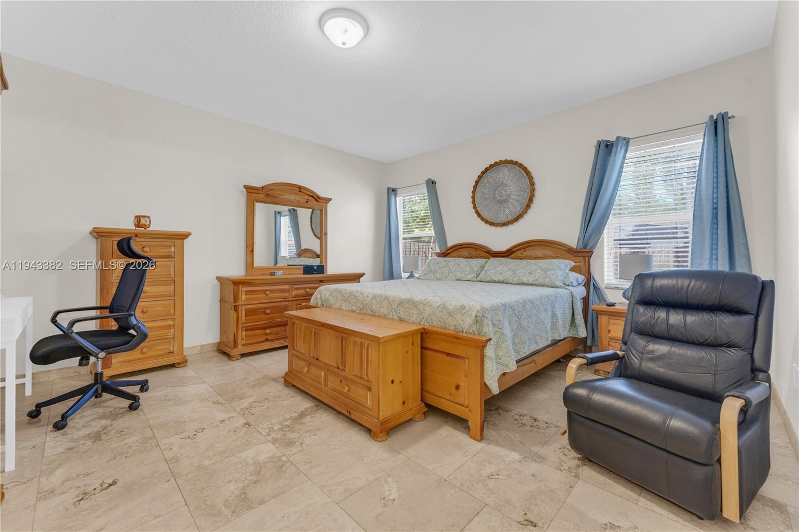 ROYAL LANDINGS - Residential