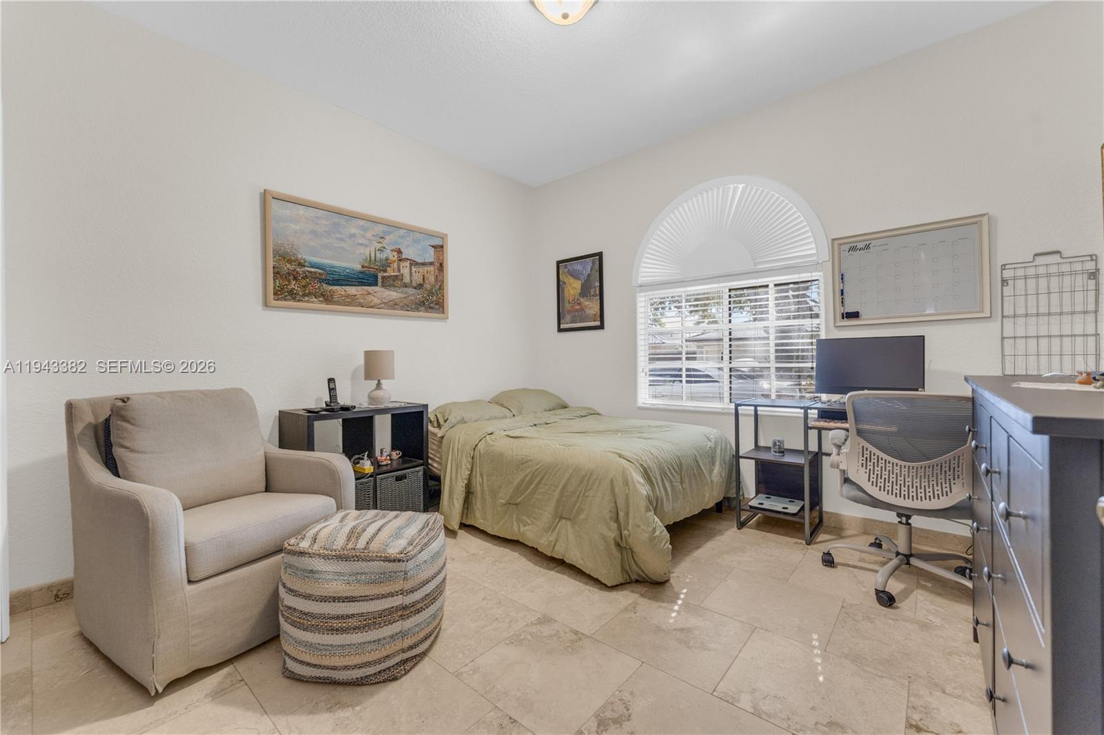 ROYAL LANDINGS - Residential